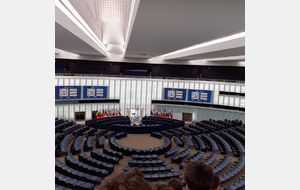 Visite du parlement européen avant la compétition