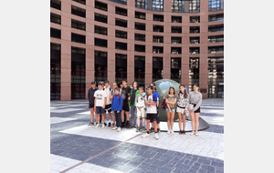 Visite du parlement européen avant la compétition